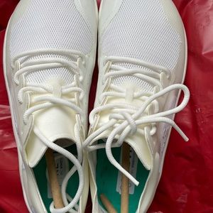 Vivo Barefoot Primus Lite, Revivo. Size 39. White.